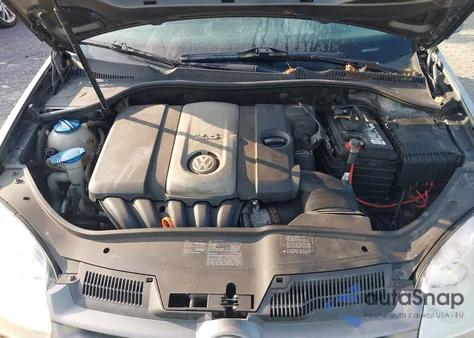 2008 Volkswagen Rabbit из США, поврежденный, VIN WVWBB71KX8W245523